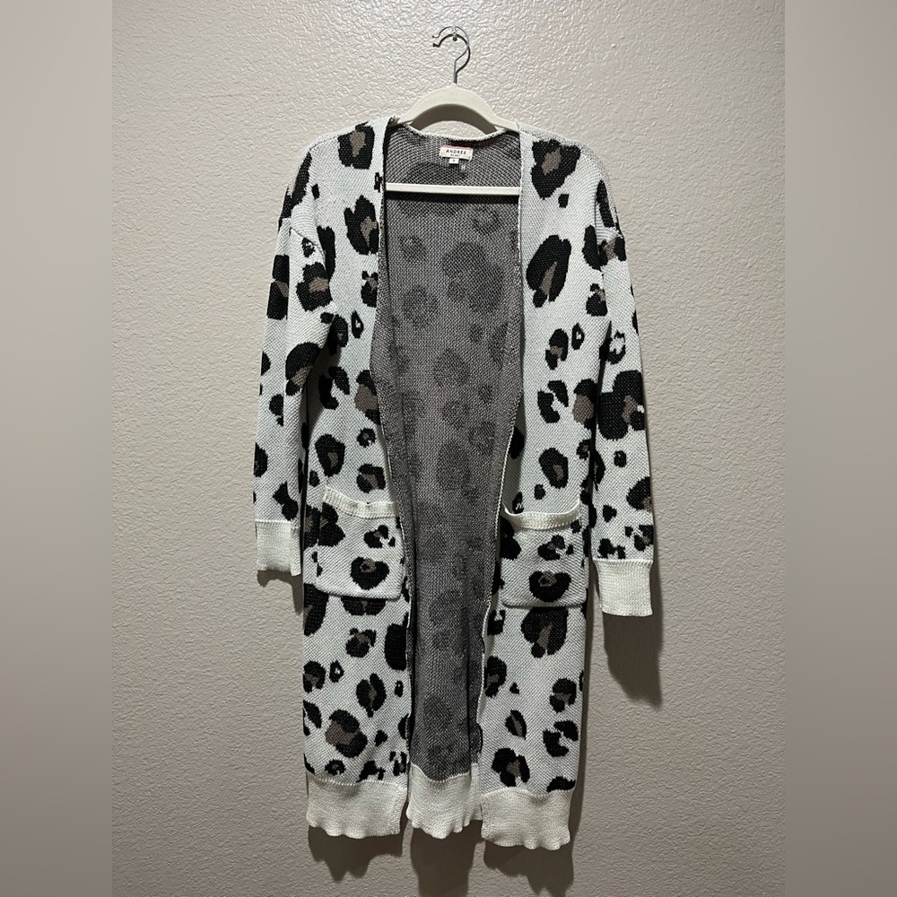 Andree by Unit Women's Leopard Cardigan Long Sleeve Pocket Animal Print Size S